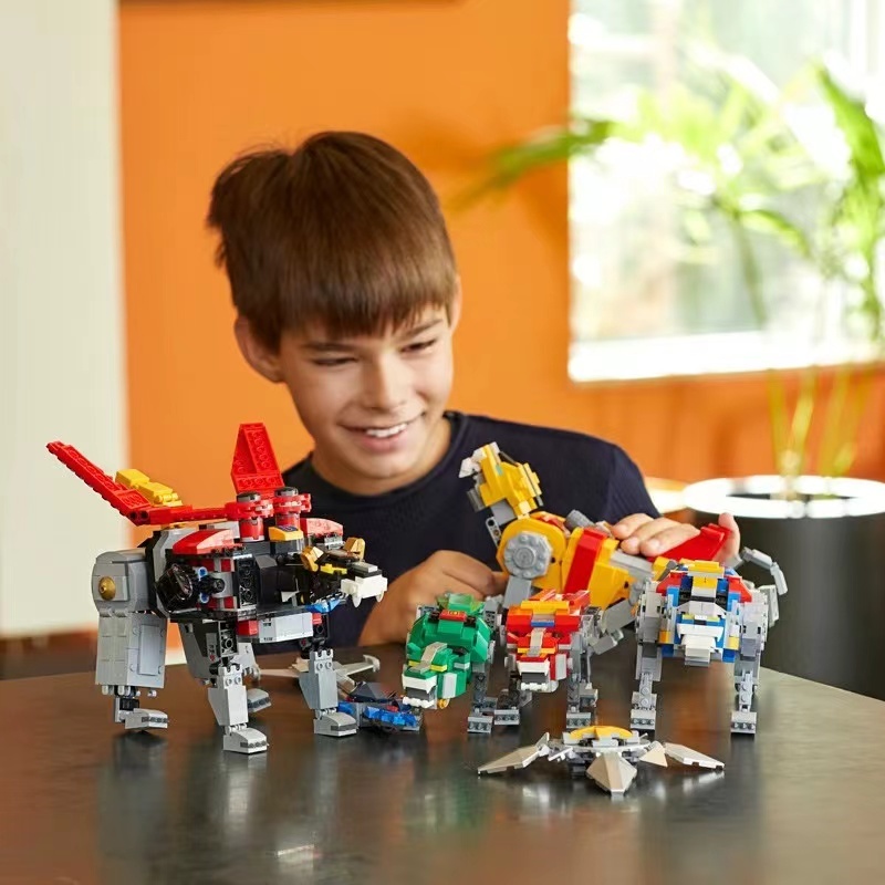 5 In 1 Transformers Action Fig - đánh giá và giá Model Kit Voltron